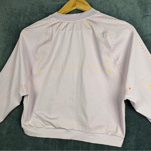 Nike Dri-FIT Lavender long sleeve top with neon studding sz L - Picture 1 of 13
